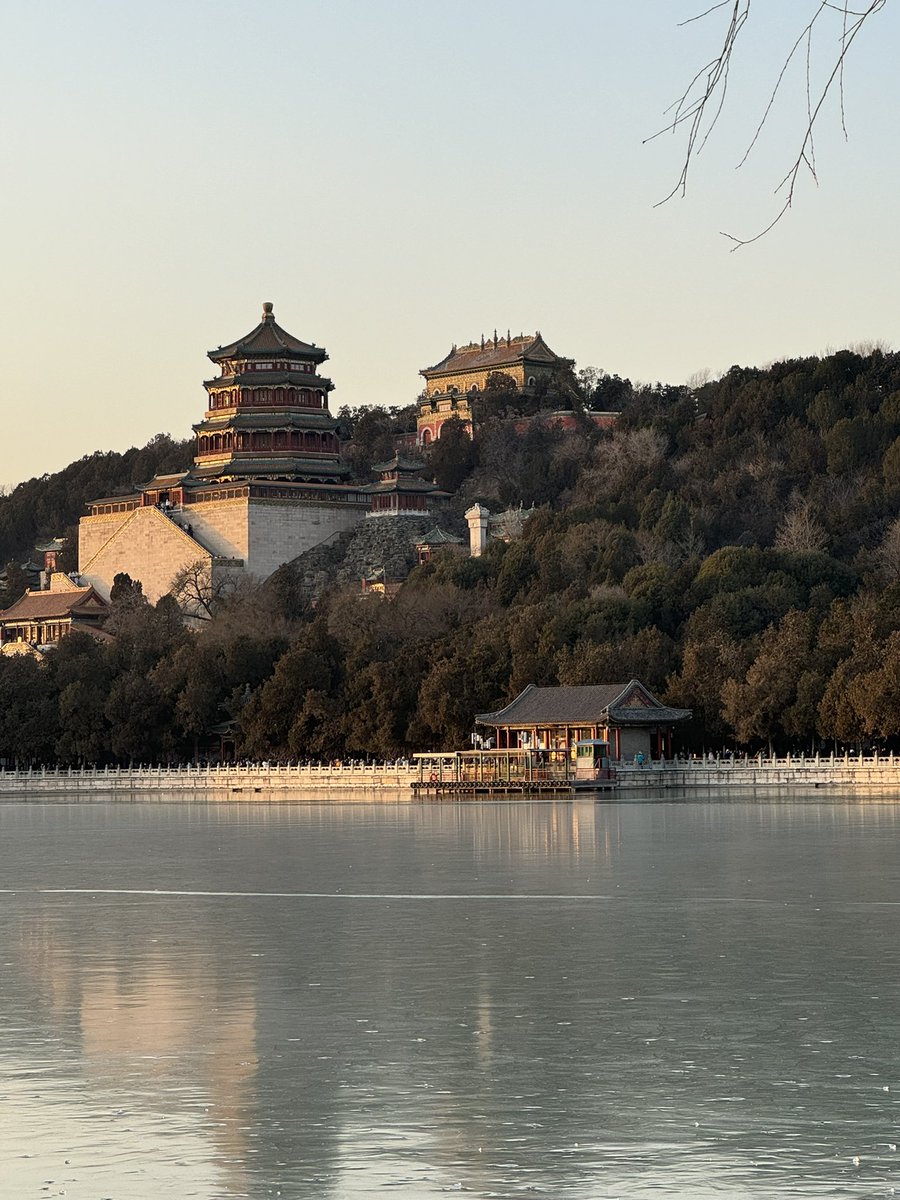 InqiyadP's tweet photo. 2. Summer Palace https://t.co/iftBGWSVO1