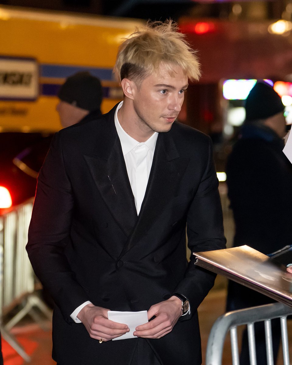 Cosmopolitan's tweet photo. Him ❤️ https://t.co/7zUNw2AS7d
