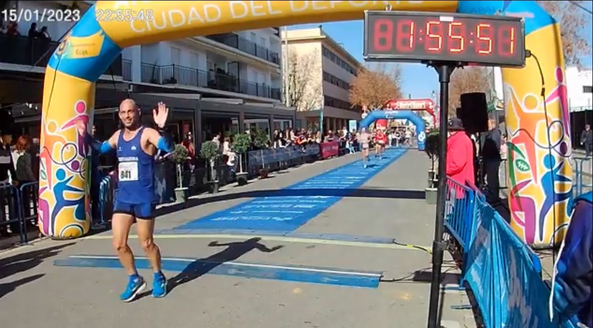 Meta Ruta Carlos III 
25,8 kms (desde 2020 no la corría)
Carrera buenísima para hacer tirada larga de cara al maratón de Sevilla, algunos la hacen a tope, otros suave, yo ayer a “teórico ritmo maratón” sobre 4:30 de principio a fin aunque costó trabajo no solo por el aire….