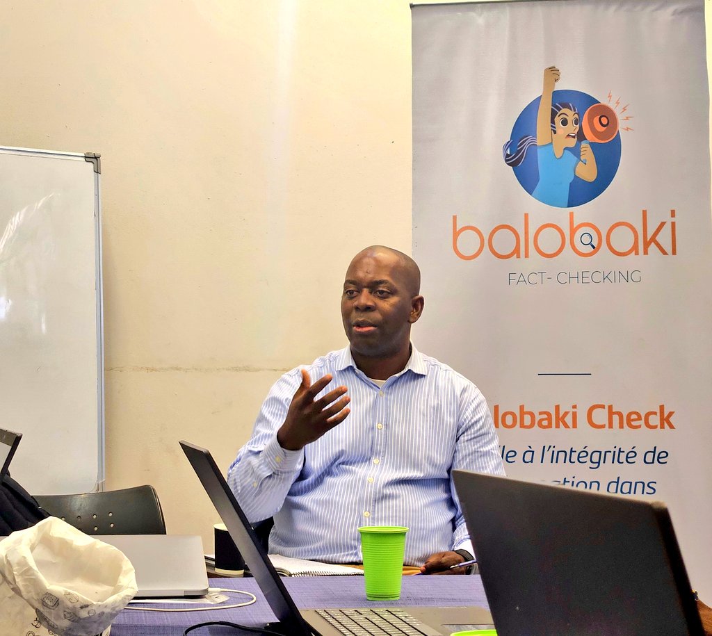 BalobakiCheck's tweet photo. #BuildingBalobaki | La retraite annuelle de https://t.co/nLFdUrzx2s a été honorée d'échanger avec @NickElebe sur l'esprit associatif et l'engagement communautaire. Son expérience est un grand atout pour #Construire et #Grandir une communauté. #Coaching #FactChecking https://t.co/qickCjBpkb