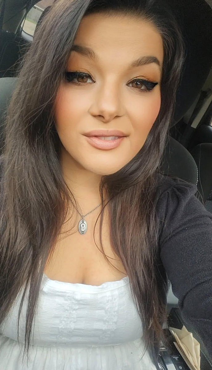 Betty1Eviil's tweet photo. Happy Monday cuties ๐ I hope your day is poppin and the workflow is fabulous. โจ๏ธ
#gamergirls #gamerlife #gamer #fitmotivation #fitchick #fitnessjourney #tiktok #sassy #classy #bigirlsofinstagram https://t.co/eIZB5m8iXg