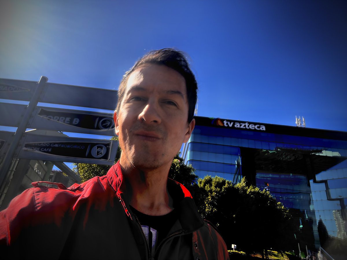 Me llevo grandes recuerdos de este lugar y le dejo parte de mi vida… <a href="/AztecaNoticias/">Fuerza Informativa Azteca</a> eres parte fundamental de mi historia profesional y un capítulo medular que no cierra aún… Gracias por tanto… Bienvenido sea 2025 con nuevos retos desde otras trincheras.