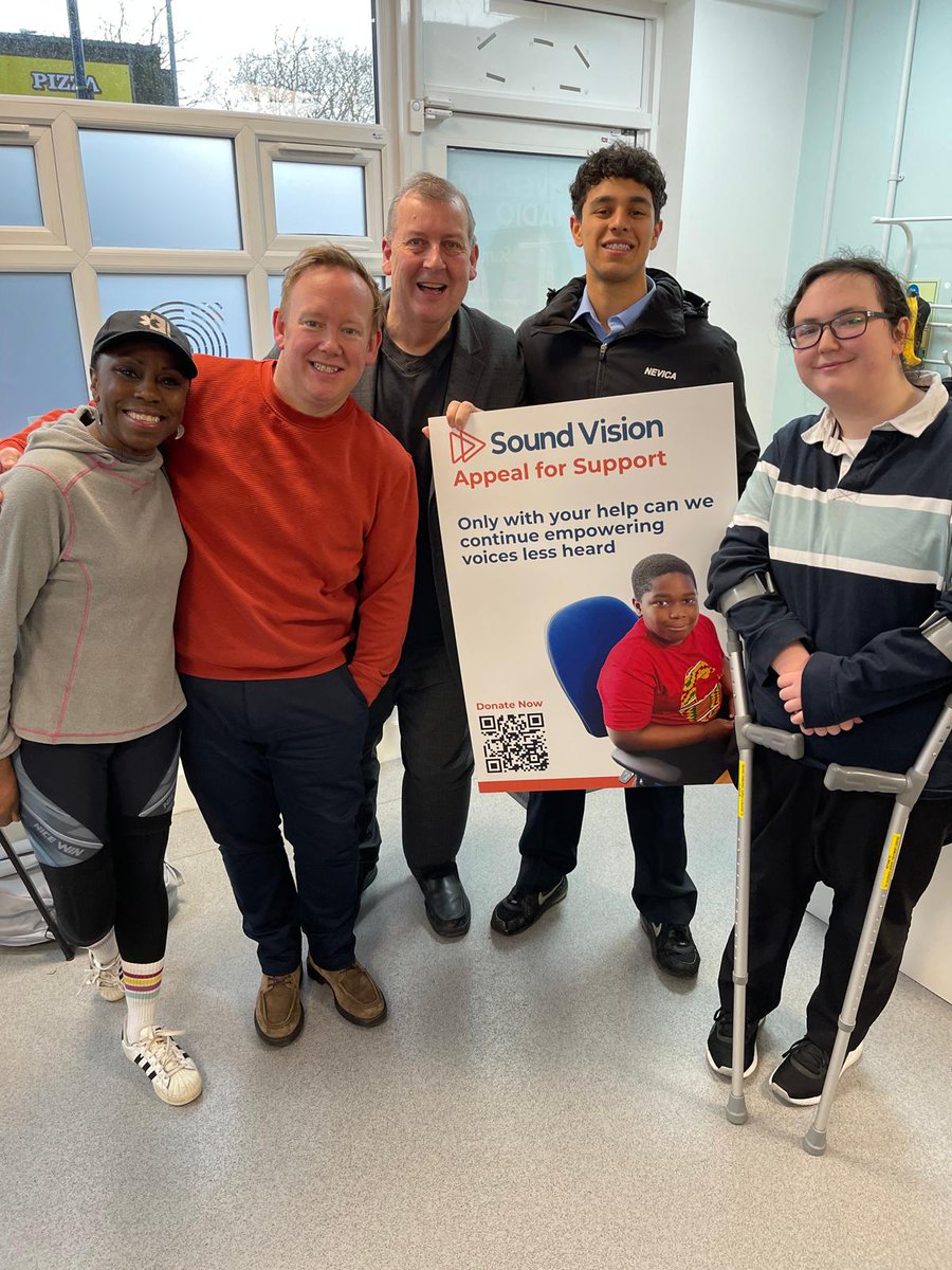 Happy 10th birthday 🎂🥳🎉 to Riverside Radio <a href="/ThisisRiverside/">Riverside Radio</a>! Launched in 2015, the community digital station has grown into a vital voice for South West London, connecting communities across #Wandsworth, #Merton, #Richmond, and #Lambeth!

More info: riversideradio.com/news-slides/10…