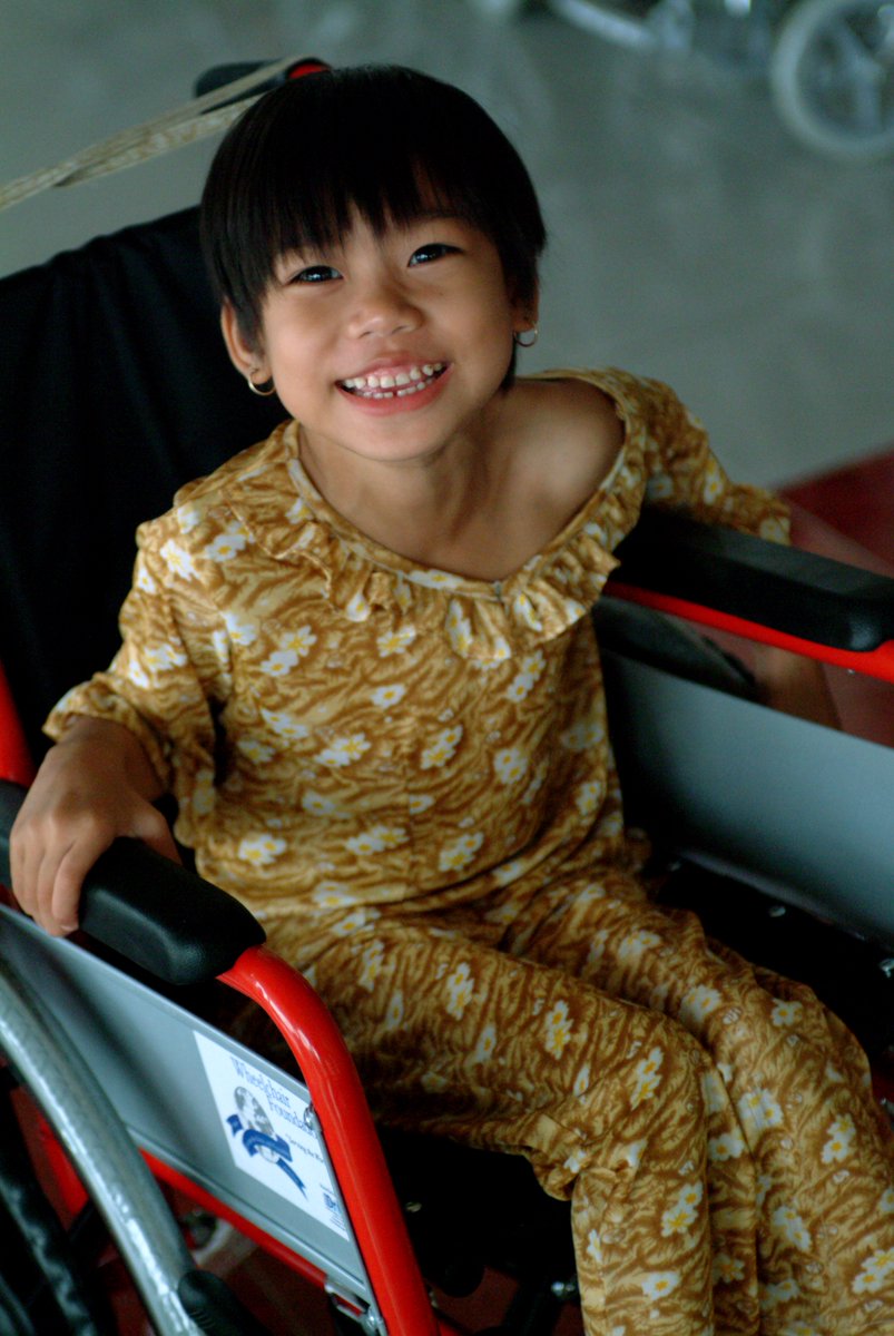 🌟 A young girl in Vietnam received a wheelchair, giving her the freedom to attend school and chase her dreams! 💙 For 25 years, we’ve provided mobility to 1.2M+ people worldwide. Join us: [Link]

#MissionMonday #MobilityForAll #wheelchairfoundation