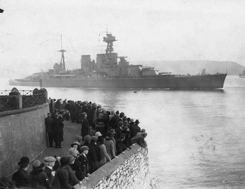 VeryBritishConv's tweet photo. Who's listened to our episode on HMS Hood yet? If not, you can listen to it on all your favourite streaming platforms for free!

Watch here:
https://t.co/luhtphb0oR

@wmdhistorian @airbornemedic23 @authordlewis https://t.co/jnZpJXyNGm