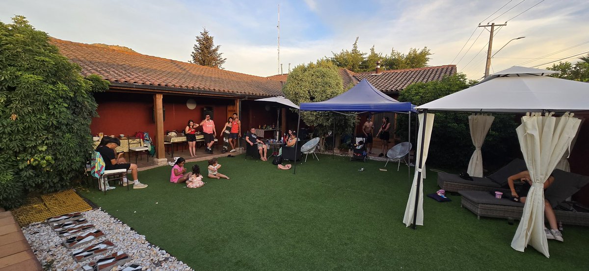 sinmiedocsd's tweet photo. Fiesta de verano Sin Miedo, despedimos nuestro 2024 e iniciamos el 2025 con una tarde familiar de nuestros socios con sus parejas e hijos. Esperamos hayan disfrutado el día y vamos por un buen 2025 

#sentimientosinmiedo https://t.co/ZptJLWMd3J