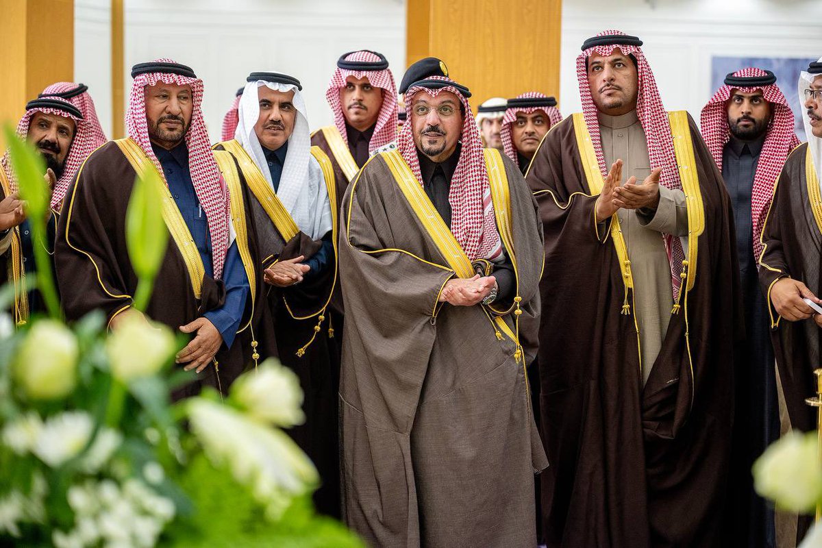 EmarahAlQassim's tweet photo. يعد المركز إضافة نوعية للمحافظة، حيث صُمم ليكون واجهة حضارية وثقافية متعددة الاستخدامات، تضم قاعات حديثة مخصصة للمؤتمرات والفعاليات المجتمعية والثقافية..

سمو #أمير_منطقة_القصيم يفتتح مركز الأمير فيصل بن مشعل بن سعود بن عبدالعزيز الحضاري بمحافظة أبانات على مساحة 17 ألف متر مربع، وبتكلفة إجمالية بلغت 11 مليون ريال.