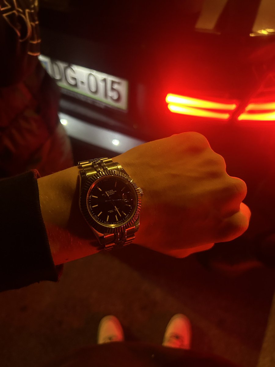 I’m hiring DM closers and appointment setters.

Work from Home.

Commission only.

6-10k a month guaranteed.

Free training.

RT + Reply “setter” with why I should pick you.