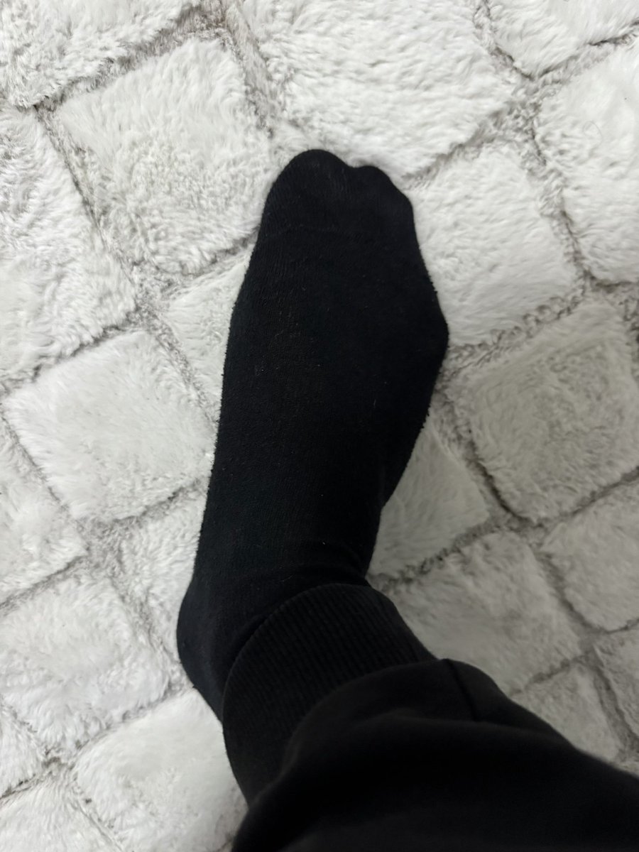 Turkee07's tweet photo. türkischer  Fuß  🦶 #boss #türke #master #Cashmaster #findom #femdom #geldslave https://t.co/CzCUSoa95H