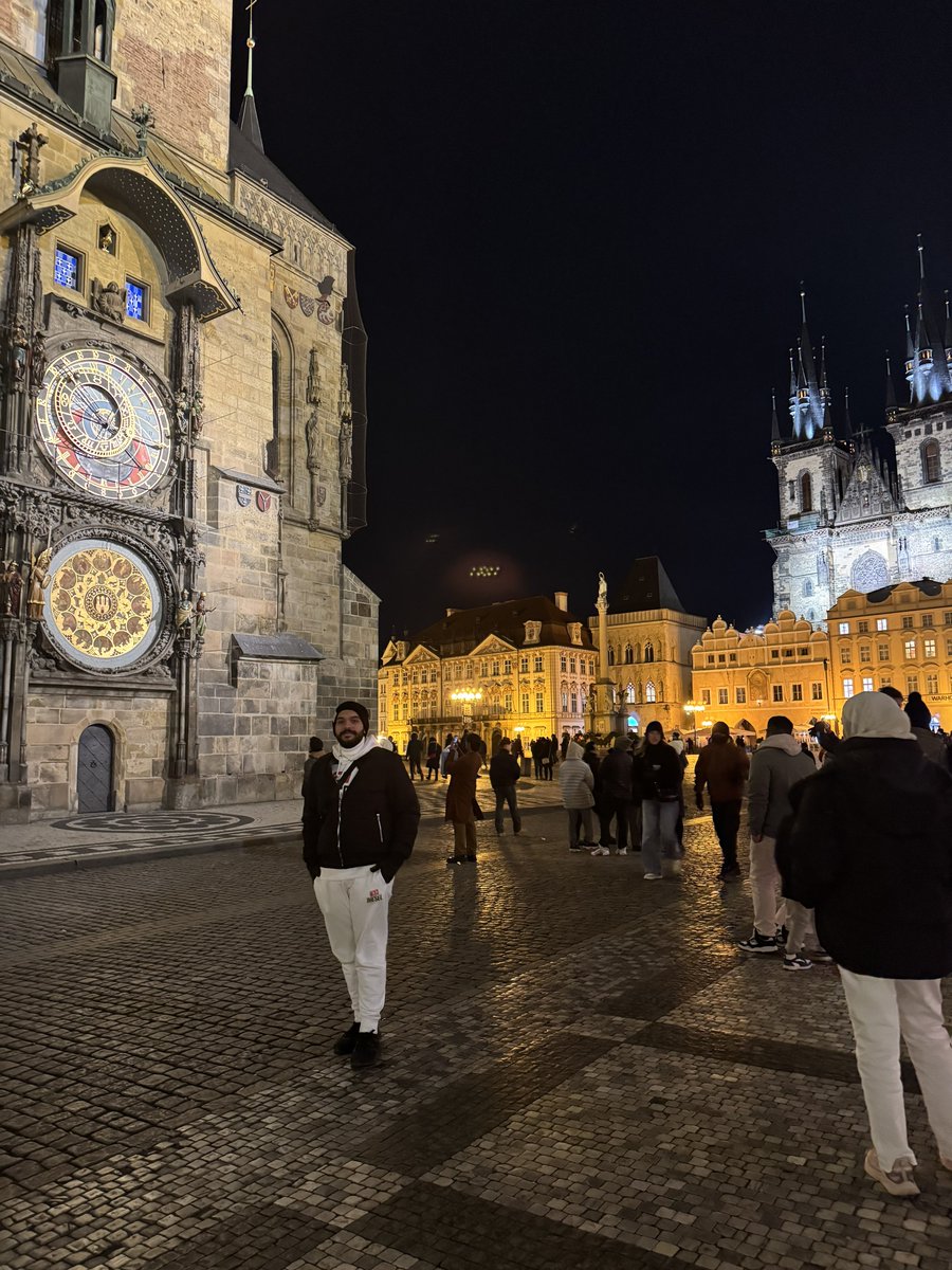 ama7978's tweet photo. Prague https://t.co/zpuNpnhiVb
