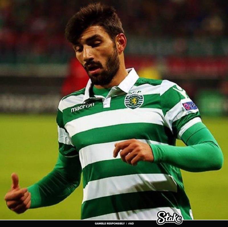 Pogba6Prop's tweet image. 🚨 Ruben Amorim is looking to strengthen United this winter window by bringing in Ricardo Esgaio (31) his former fullback at Sporting. 

(Source: @caughtoffside)
