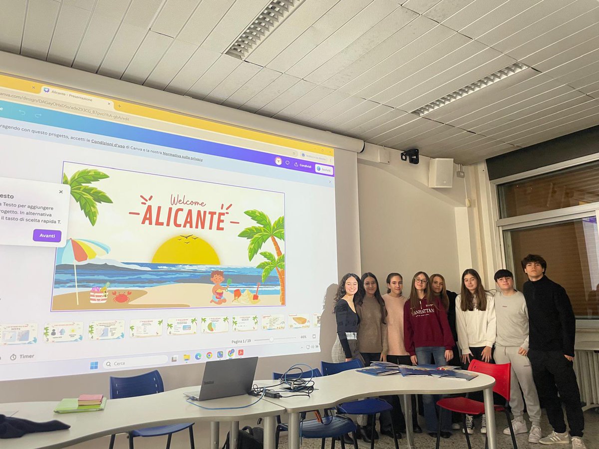 El Liceo Scientifico Statale
Alessandro Volta de #Turín acoge a nuestro alumnado #Erasmus que hoy ha iniciado un proyecto titulado “Ciudades del s.XXI”. La primera actividad ha consistido en presentar #Alicante a sus compañeros. Lo han hecho genial 🤩 <a href="/sepiegob/">SEPIE</a> <a href="/EuropeDirectAli/">Europa-Alicante</a>
