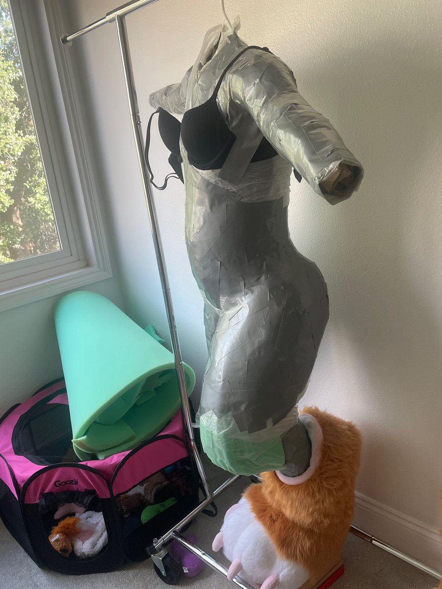 This is an old wip of something that is done soon,,, my first ever bodysuit (feet not made me they are by <a href="/mikathemano/">Mikathemano 🔜?</a> )