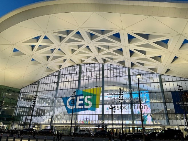 bettsmo's tweet photo. En CES 2025, 3M demuestra cómo actuamos para “descomplicar”, empoderando a socios globales con soluciones avanzadas de ciencia de materiales para enfrentar sus mayores desafíos y los desafíos globales. https://t.co/RIlg8sIwee https://t.co/BBNYaqkH2e