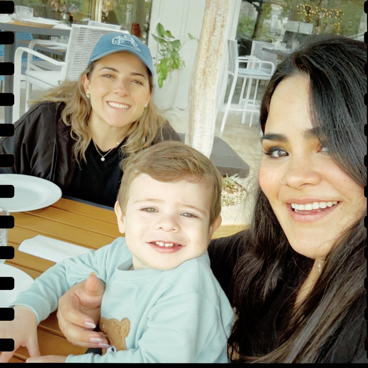 gabyracer's tweet photo. Amamos la auntie life 🩵🩵🩵 https://t.co/ZazXqtlqDv