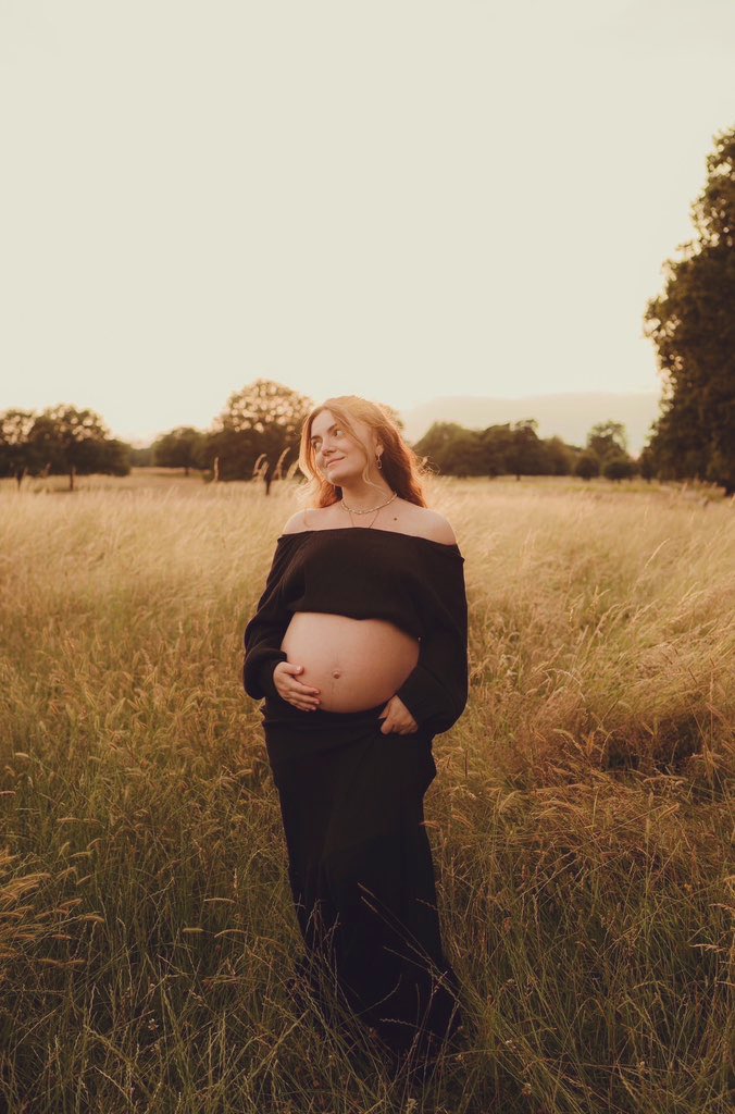 Cant complain about 2024!
Got pregnant
Bitcoin went to 100k
Now trying to become an influencer 😂😂