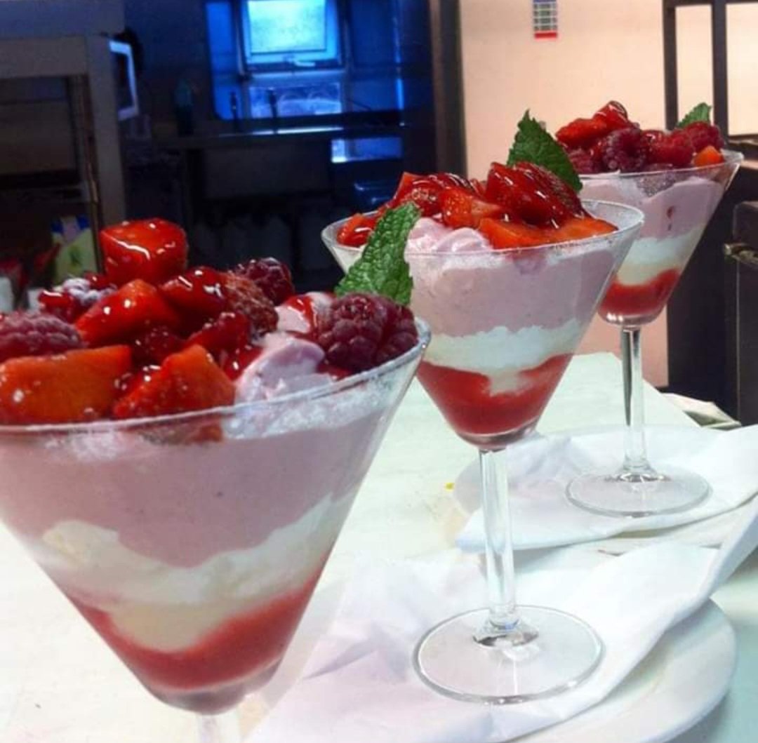 ChefEndaDonegal's tweet photo. Chefs positions available #donegaltownarea? https://t.co/l6NDH7km3l