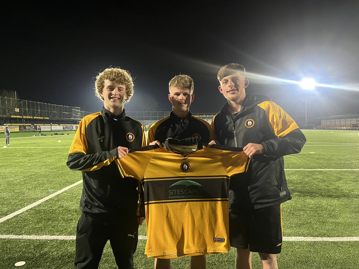 We are pleased to announce that three of our successful Floodlit side have signed first team forms! 

Congratulations to Isaac Stanley, Tom Culverhouse and Mason Cooper and to our Youth Development System 

#ShareThePicsPassion💛🖤