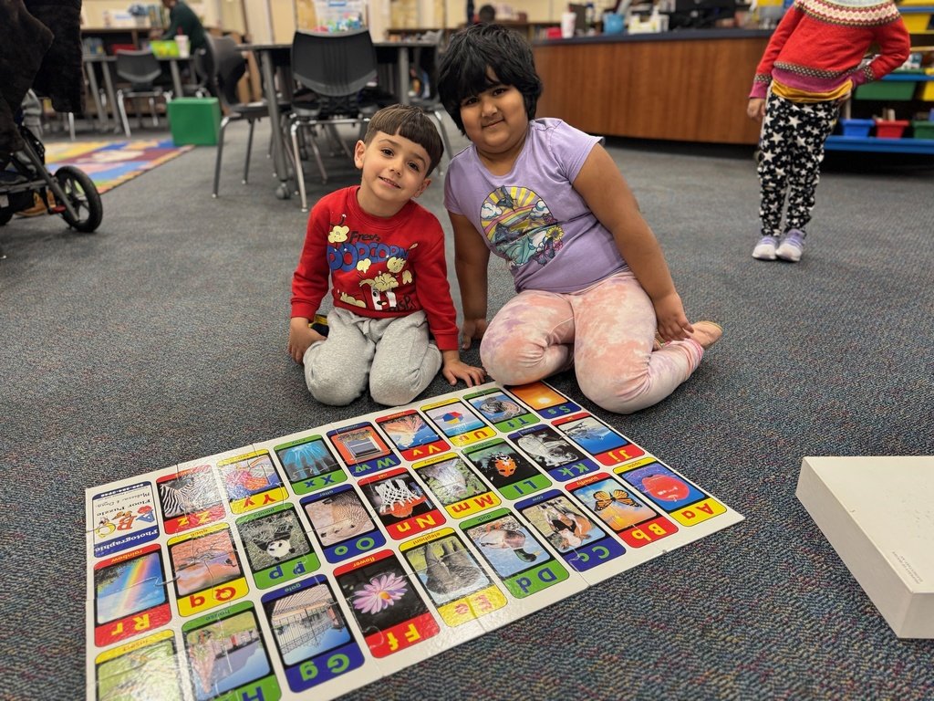 Houser Hawks working puzzles in Pre-K! 🧩