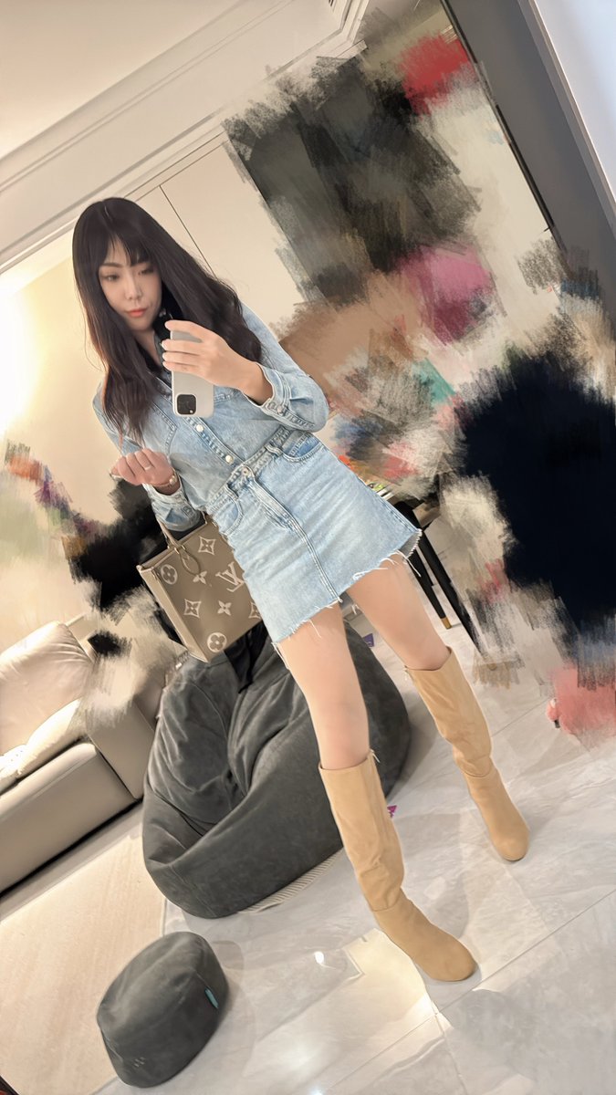 好看，就是出门当了一天巨人😂