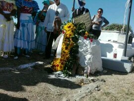 lisaneth205's tweet photo. Con el homenaje en el Cementerio Patrimonial Santa Ifigenia a Joel James Figarola, quien estuviera cumpliendo 85 años, arrancó el último día de este evento.
#ClubDeFansAmigosReligiososDeLaCasaDelCaribe
#ColoquioJoelJames
#CasdelCaribe
#SantiagoDeCuba
#DICS https://t.co/9030rknMx9
