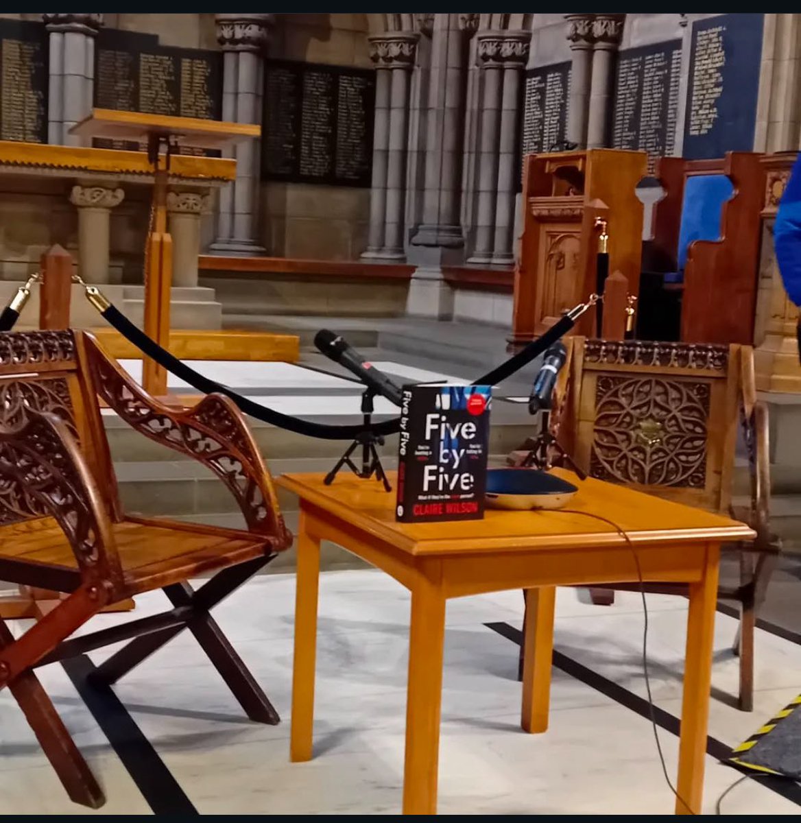ByClaireWilson's tweet photo. Thank you to everyone who attended todays #creativeconversations @UofGWriting and huge thank you to my good pal @louisewelsh00 for putting me at ease and only giving me two minutes warning that I wasn’t allowed to swear in the chapel 

#fivebyfive #crimefiction https://t.co/dmoeqWtPIX