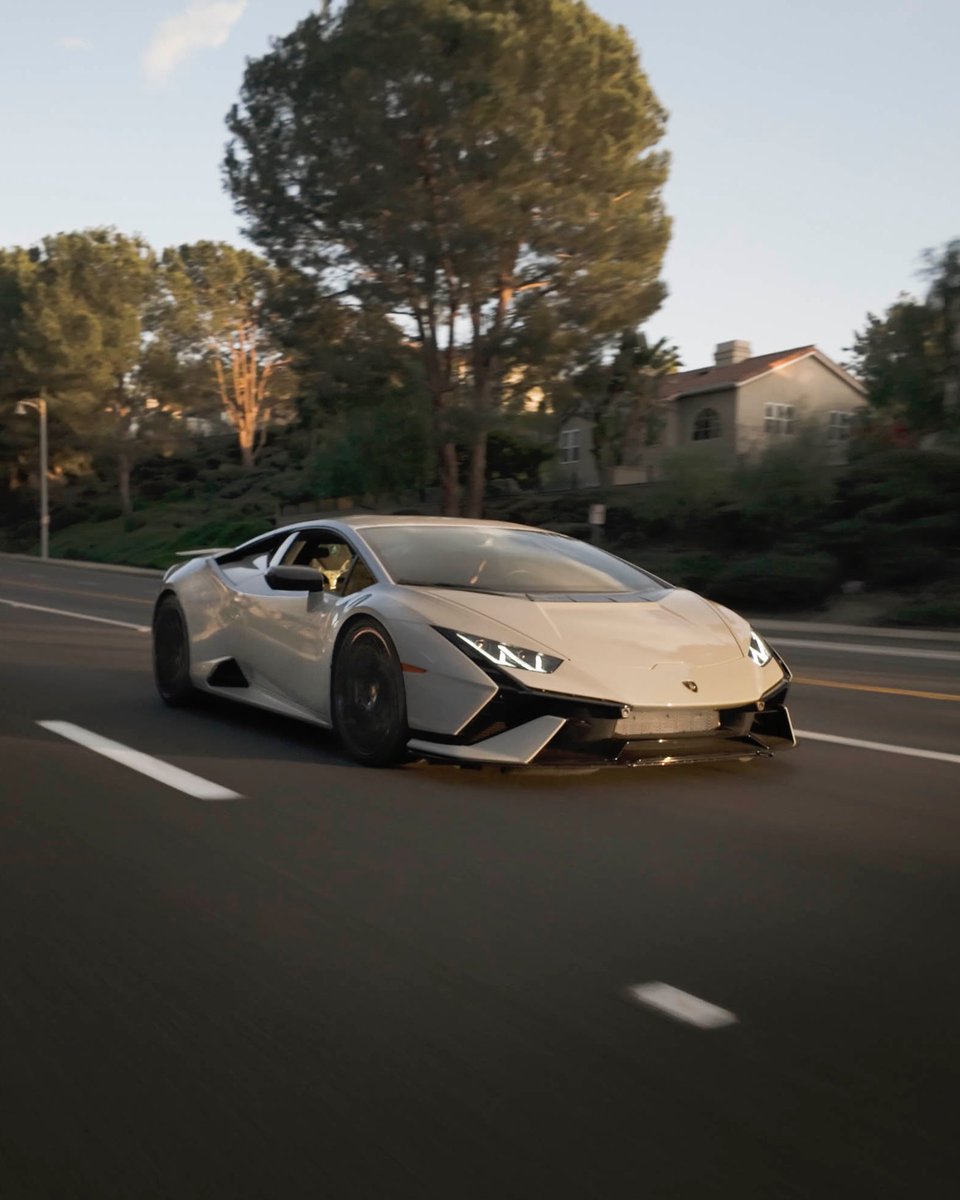 As the final iteration of the legendary Huracan lineup, the Tecnica represents the pinnacle of Lamborghini's naturally aspirated V10 innovation.
Hit the link below to learn more about this striking example finished in "Grigio Hati":
lambonb.com/auto/preowned-…