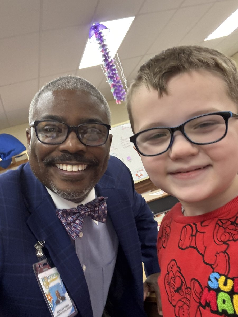 Anthony Perry (@principal_p1906) on Twitter photo All smiles and eyeglasses at Asbury Elementary! <a href="/hcsOESL/">HCS Office of Elementary School Leadership</a> <a href="/drsbarreau/">Dr. Stacia Barreau</a> @ All smiles and eyeglasses at Asbury Elementary! <a href="/hcsOESL/">HCS Office of Elementary School Leadership</a> <a href="/drsbarreau/">Dr. Stacia Barreau</a> @