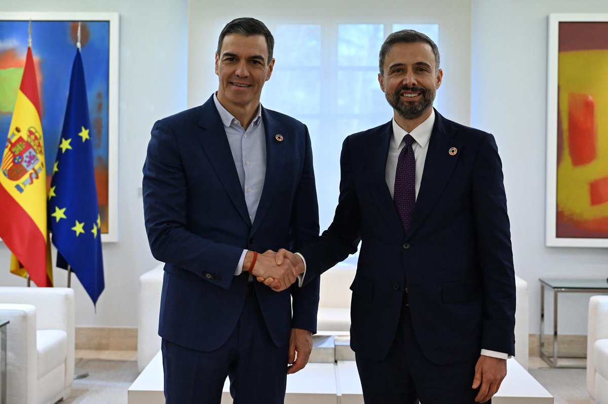 Alvaro Lario (@ifadpresident) on Twitter photo Pleasure to meet with PM <a href="/sanchezcastejon/">Pedro Sánchez</a> today.
#Spain is a vital <a href="/IFAD/">International Fund for Agricultural Development</a> partner: a champion of financial innovation and locally-driven rural development.
Ahead of #FfD4, we are committed to ensuring no one is left behind in the pursuit of a fairer, more sustainable world. Pleasure to meet with PM <a href="/sanchezcastejon/">Pedro Sánchez</a> today.
#Spain is a vital <a href="/IFAD/">International Fund for Agricultural Development</a> partner: a champion of financial innovation and locally-driven rural development.
Ahead of #FfD4, we are committed to ensuring no one is left behind in the pursuit of a fairer, more sustainable world.
