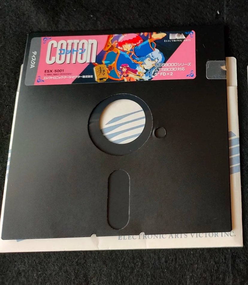 SuperSisi's tweet photo. How many you guys still play with your floppy dicks? https://t.co/eiadek3bWG