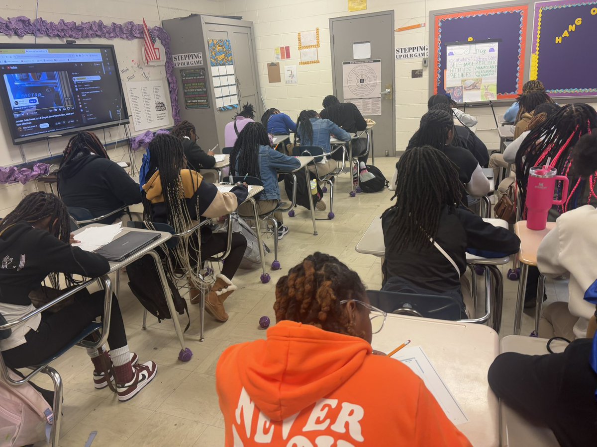 Today we began our Botvin Life Skills Teaching sessions with the students at Tipton Durant Middle School! 💚💜