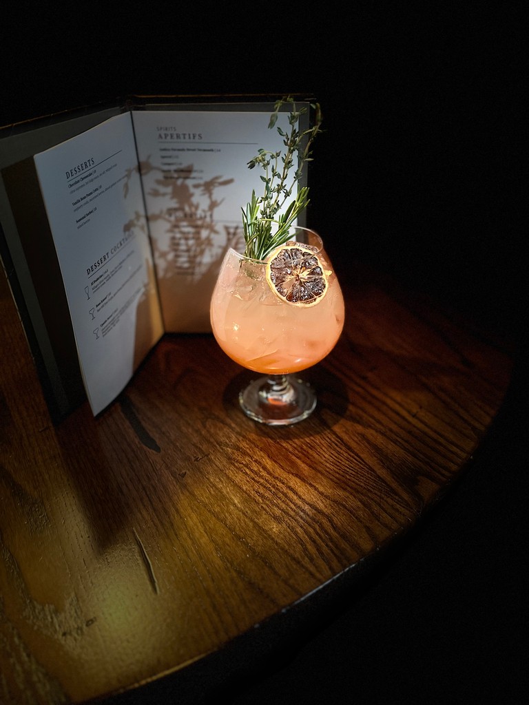 SaltRosslyn's tweet photo. Craving a Gin &amp; Tonic but sticking to Dry January? 🍹 Our 'Not a Gin &amp; Tonic' mocktail is the perfect solution. https://t.co/8nMqfyCqpe