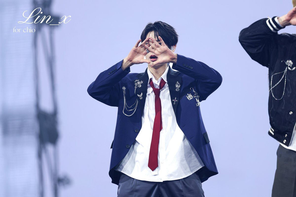 LinxWithin's tweet photo. 250112

💙🦋💙

#SMTOWNLIVE2025 #SMTOWN #SMTR25 #SMNGG #SMNBG #SMTOWN2025 #SM #CHIO
#SMTOWN_IN_SEOUL_D2 https://t.co/dv8dJmzEMi