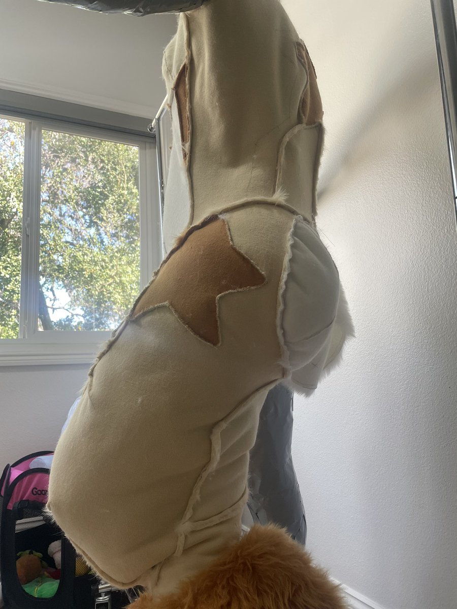 She is so caked up 
First bodysuit coming out just how I wanted