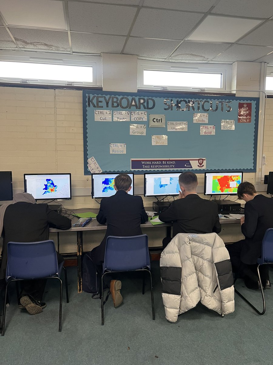 Thoroughly enjoyed using ArcGIS with our Year 12s for the first time today exploring 2021 Census data to introduce them to their new topic on Regenerating Places.