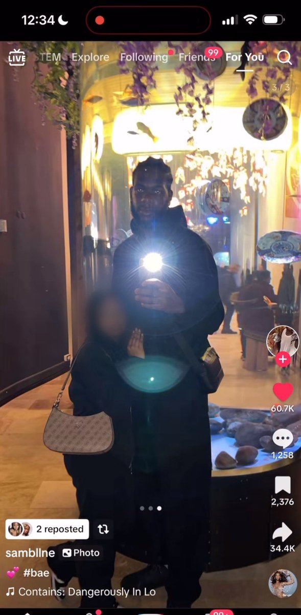 aolszy's tweet image. Eh mais comment c’est trop moche cette différence de taille