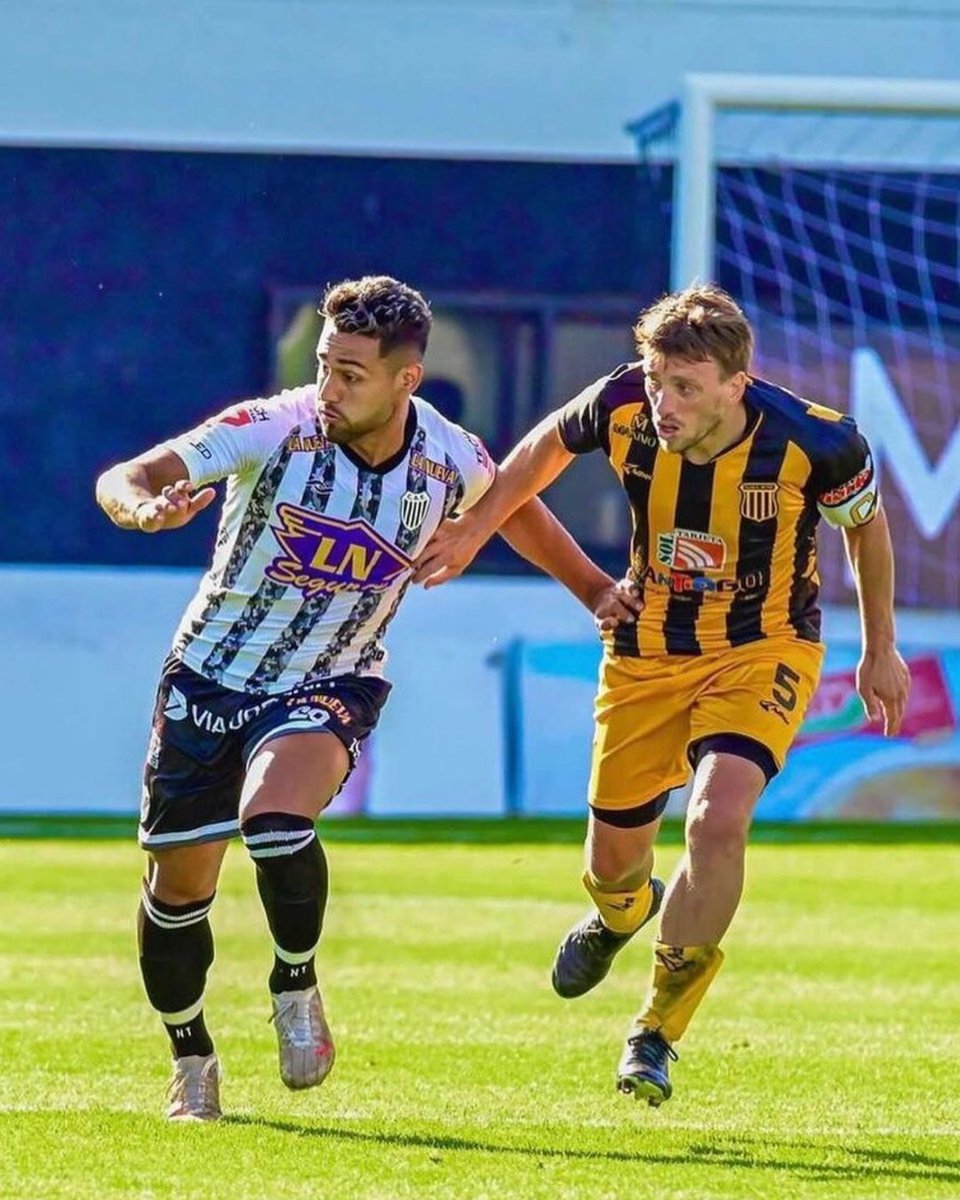 EstudiantesOK's tweet photo. Nicolás Toloza fue cedido a préstamo a Deportivo Maldonado de Uruguay por un año, con una opción de compra del 70% del pase por 250.000 USD.

#SomosEstudiantes https://t.co/11FgUI8G7v