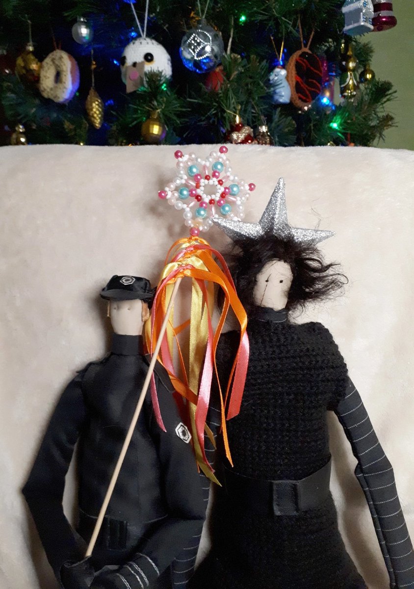 blackkingsdream's tweet photo. January 13 - Lavish Evening, Yulian New Year's Eve
#Calendar #KyluxDolls #myhandmade https://t.co/qIu4KV7dyS