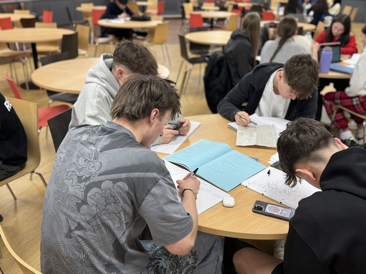 N5, Higher, and Advanced Higher Maths candidates all working hard at an evening study session in preparation for upcoming <a href="/MearnsCastleHS/">Mearns Castle High</a> prelims. Keep up the good work!