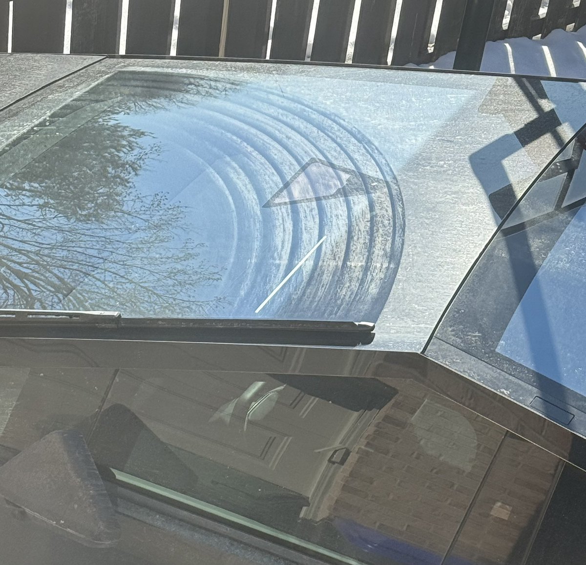 Ronnenberg's tweet photo. @cybrtrkguy Same thing on my Q3 2024 build, it’s not just you. Unfortunately the main camera doesn’t get clean, so when you turn on FSD the wiper cleans FRANTICALLY, which makes me not want to use FSD.
I’m going to put in a service request to see if they can improve it. https://t.co/4jsjEzzcAO