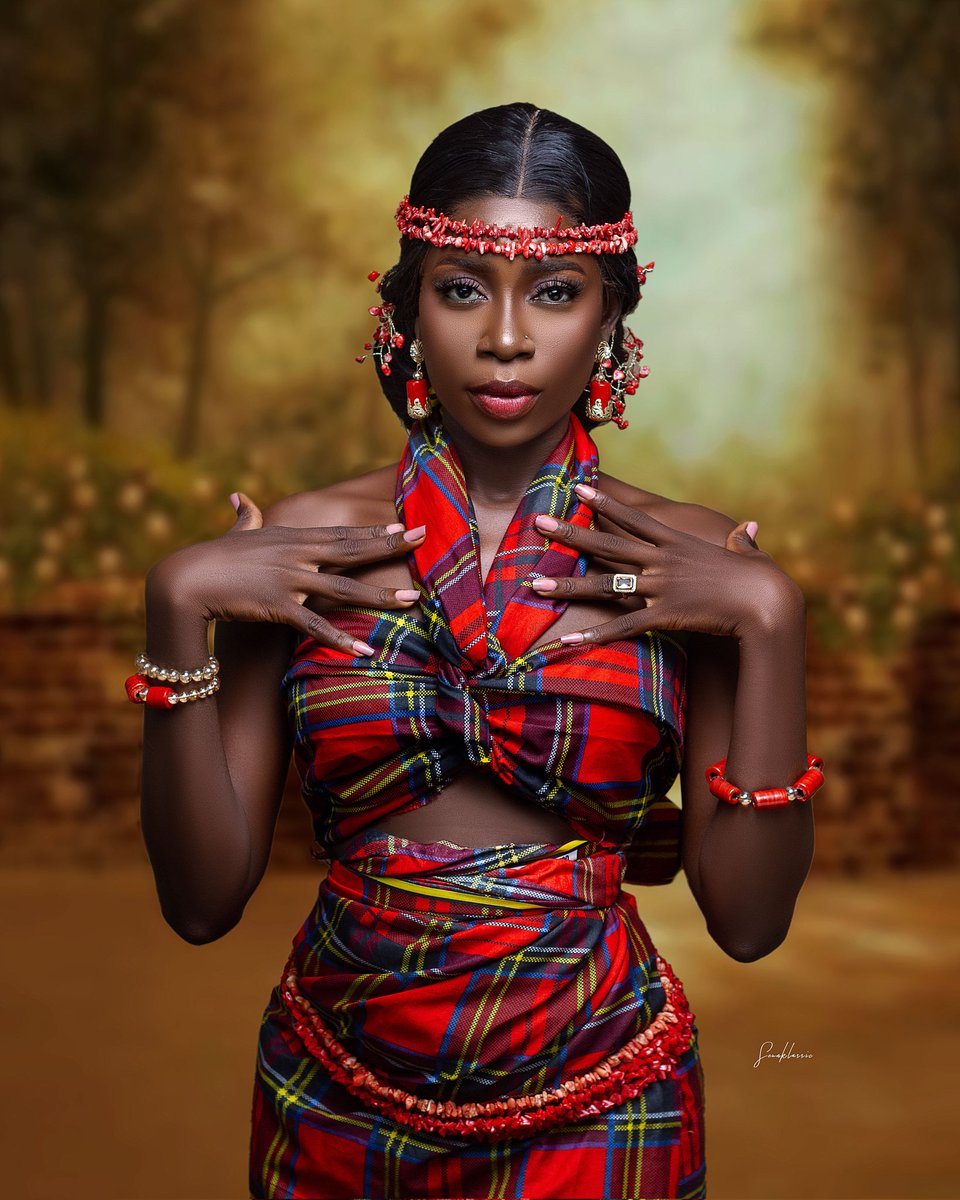 Stepping into my Igbo bride era, one regal bead at a time!