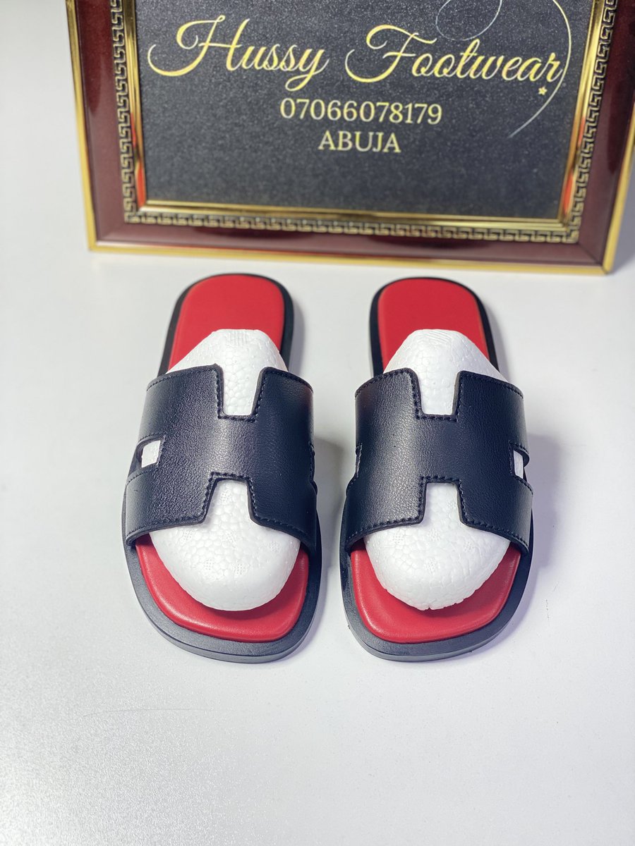 jimoh59076's tweet photo. FEMALE FOOTWEAR.
Price: 15,000
Available size: 39
Call or whatsapp 07066078179
Location: Abuja.
#hussyfootwear #abujafootwearplug #handmadeshoe #bigwomenshoeplug #abujawomenfashion #womenfootwear #HussainaTheShoeSeller https://t.co/wzRIkycxMY