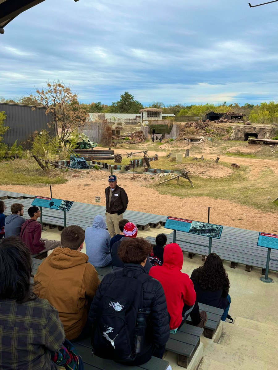 melissa_ss14's tweet photo. Had an incredible field trip to the National Museum of the Pacific War with our WWII Studies students from Taft HS! It was amazing to see them engage with history and learn about the sacrifices made for our freedom.❤️Shoutout to Coach Meade for making this happen! #SpecialTopics https://t.co/dXp6ag9XjJ