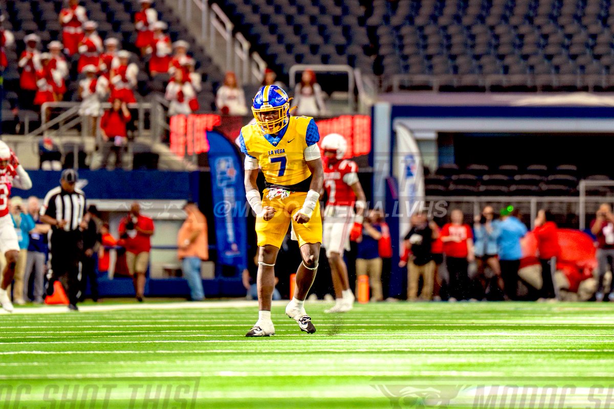 2026 OS linebacker ….. hudl.com/v/2RKh2x
<a href="/JermaineCarpent/">Coach Carp</a> 
<a href="/Coach_Hyde/">Coach Don Hyde</a> 
<a href="/T_Ridge94/">Coach Ridge</a>