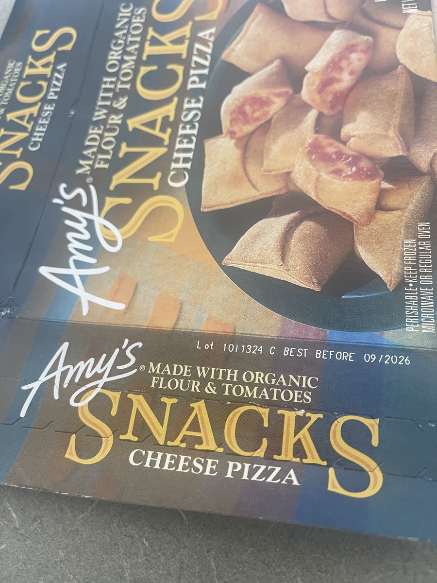 col3man01 tweet media