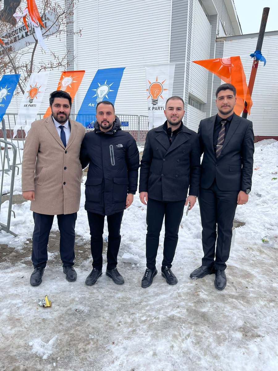 BoyacYasir's tweet photo. Bitlis Ak Parti Gençlik Kolları Başkanlığına Atanan Değerli dostum Başkanım @vahitorakk Yeni Görevinde Başarılar dilerim. https://t.co/K6xesFTOOu