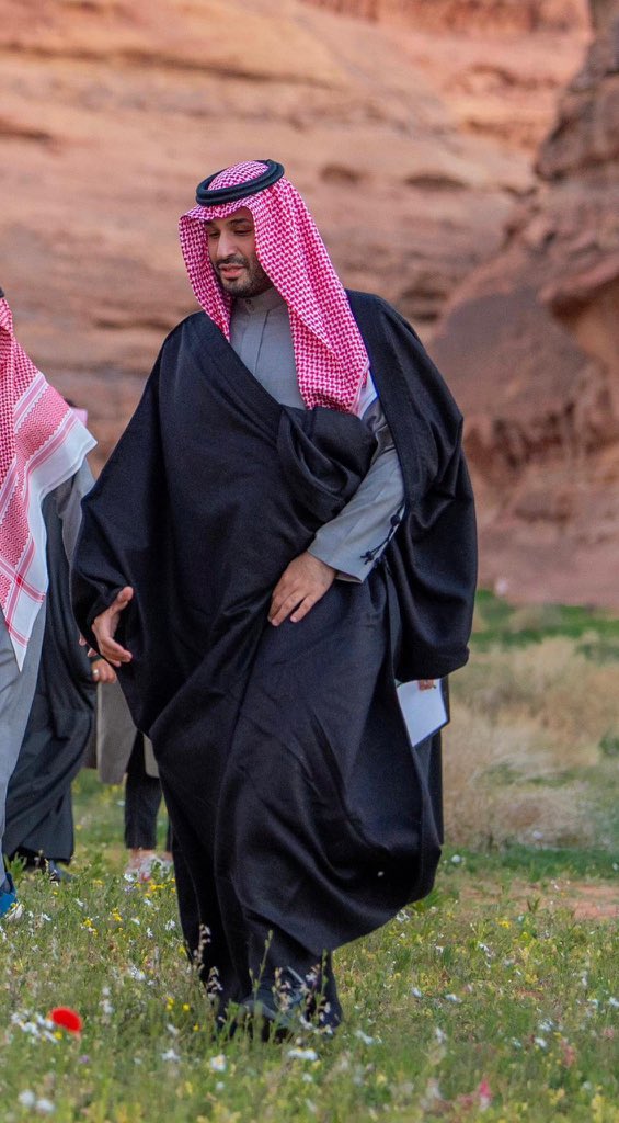 wey5755's tweet photo. "رجُلٌ ذو هَيْبةٍ❤️❤️
#محمد_بن_سلمان https://t.co/sE5NmVcI3C
