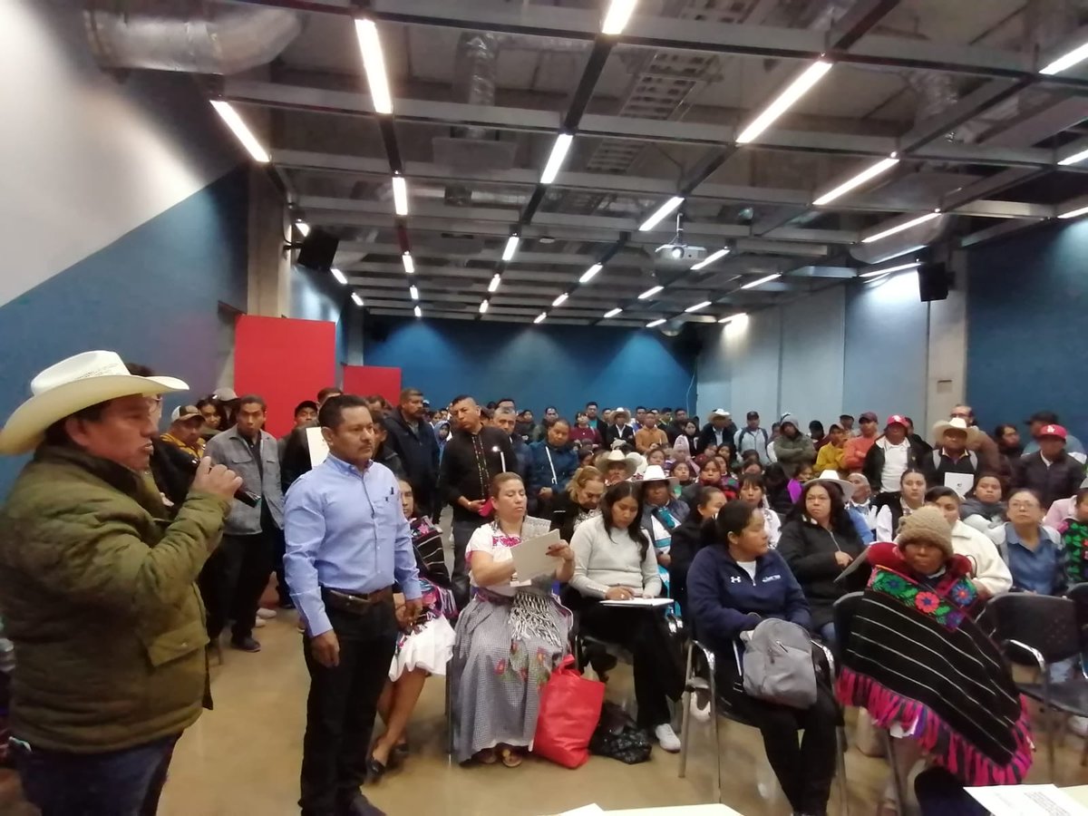 infoqueretaro's tweet photo. Como parte del Foro de Consulta para el Plan Nacional de Desarrollo “Gobernanza con Justicia y Participación Ciudadana” 🌐 personal de #Infoqro participó en la mesa de trabajo No. 05 moderada por la Directora de Asesoría y Consulta del @INPImx 👥 Mtra. Martha Yolanda Martínez https://t.co/vP4CGiOrxy