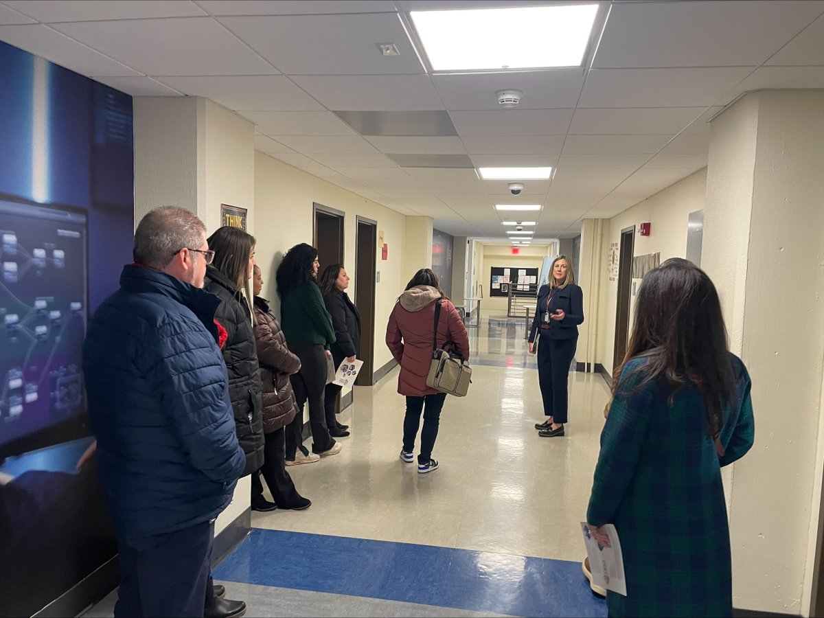 Last week, the <a href="/QuestarIII/">Questar III BOCES</a> #BOCES Regional CSE chairpersons meeting was held at the #QuestarIII &amp; HVCC STEM High School. Attendees participated in a professional learning session in transition planning from <a href="/NYSEDNews/">NYS Education Department</a> &amp; visited the Robin Sobol Transition Academy.