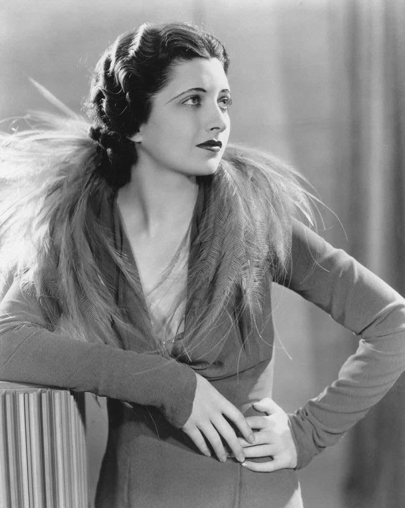 noirgal17's tweet photo. Ladies, we should all walk around looking just like this.
#KayFrancisDay #TheKeyhole #TCMParty #BOTD https://t.co/EkqdM7KwDJ